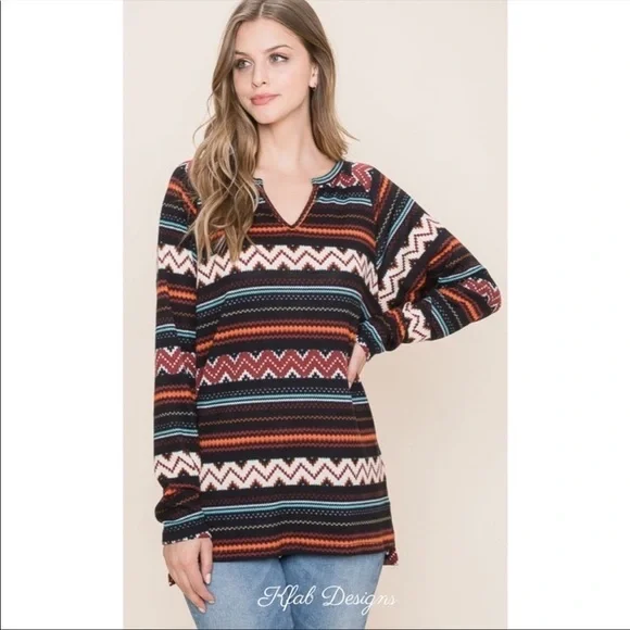 LAST 1! V Neck Super Soft, Comfy Patterned Top! - Picture 5 of 8